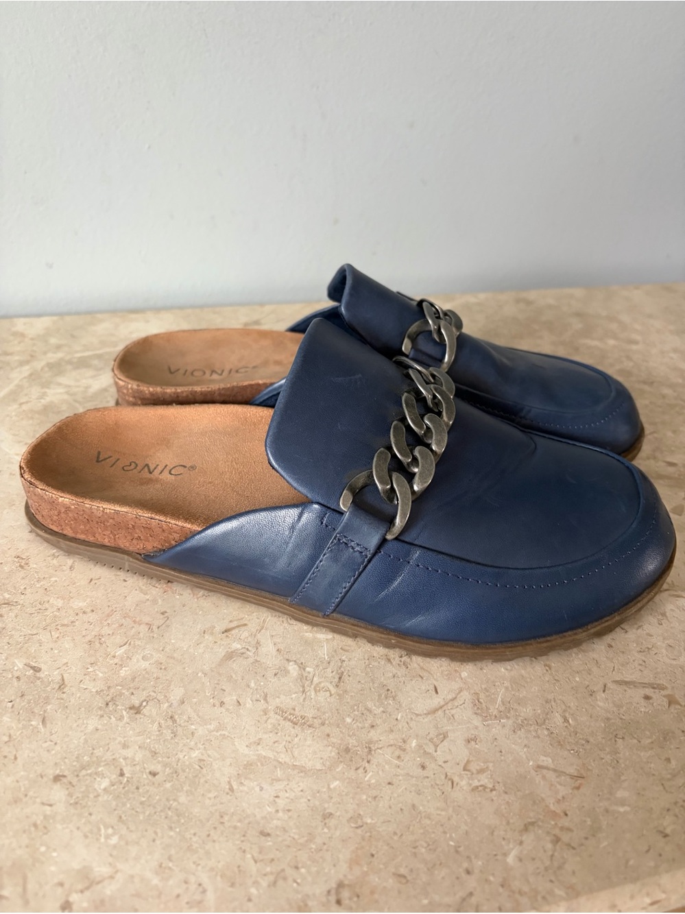 Vionic Georgie Mules Navy Women’s Size 9.5 Navy Blue Chains Leather Slip On Shoe